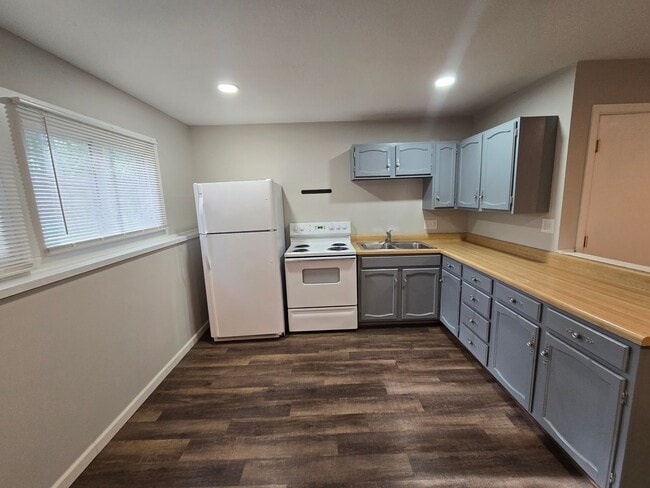 Building Photo - Quality Home Management