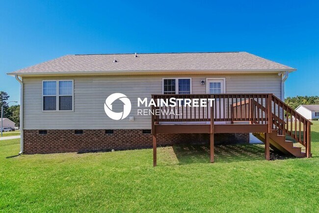 Building Photo - 3 Bedroom Pet-Friendly Home in Smithfield, NC with Main Street Renewal