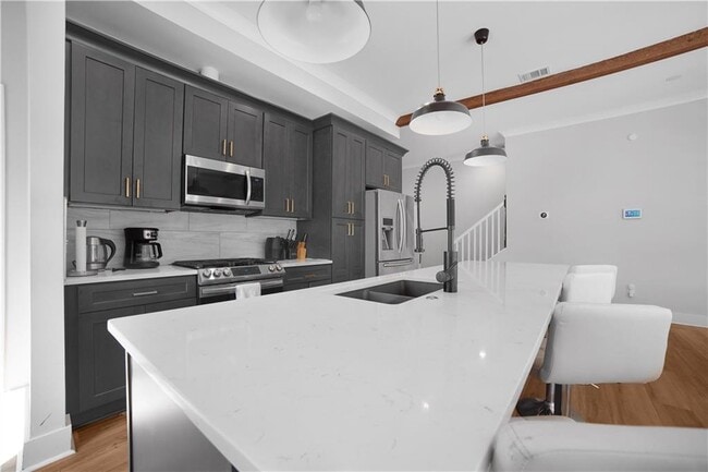Building Photo - 957 Ashby Grove SW