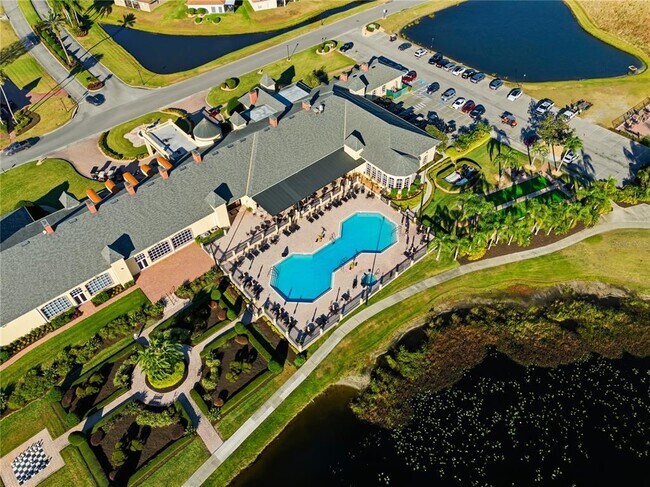 Building Photo - 1033 Sawgrass Dr