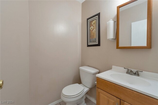 Building Photo - 3472 Townhouse Dr