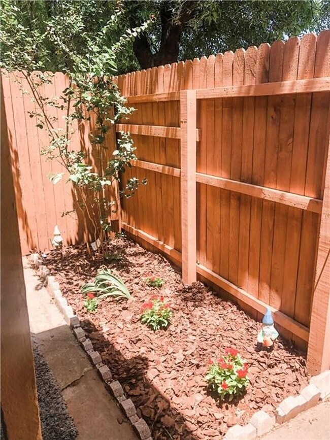 Building Photo - Corporate Furnished Two-Bedroom Condo - Utilities and Wi-Fi, From $1,825 monthly, Minimum of 3 mo...