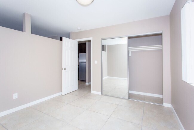 Building Photo - 8TH STREET APARTMENTS