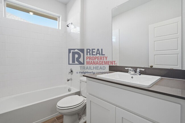 Building Photo - Spacious 5-Bedroom Home with Contemporary Living Spaces