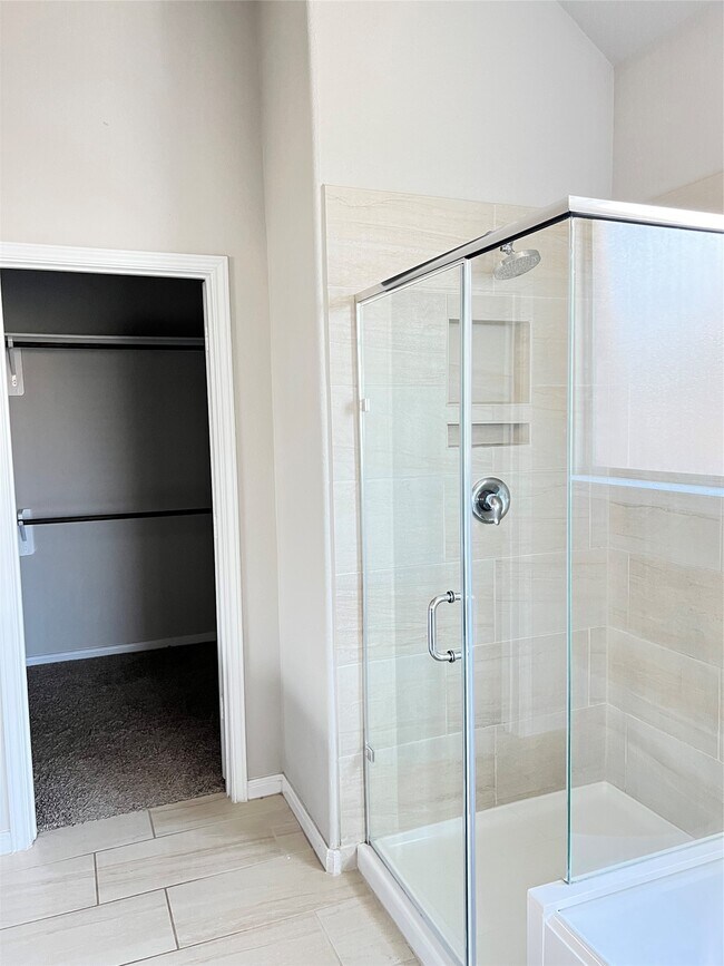 Building Photo - 23530 Mantova River Dr
