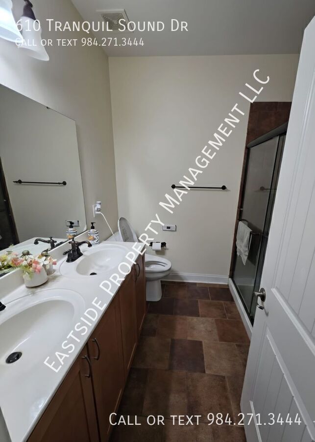 Building Photo - 610 Tranquil Sound Dr