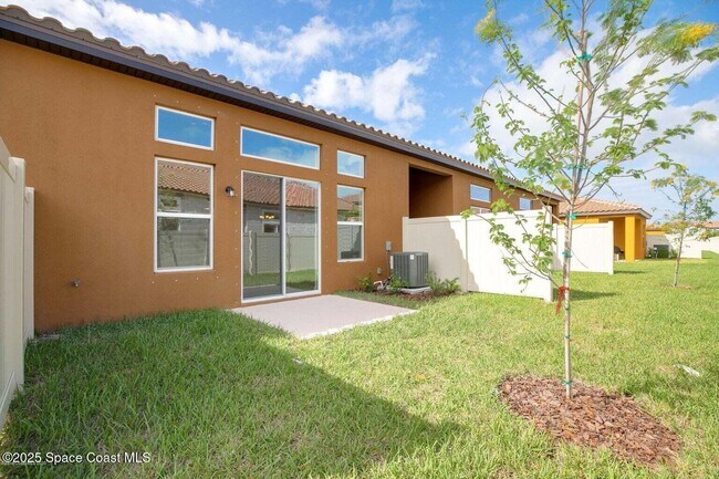 Building Photo - 759 Simeon Dr