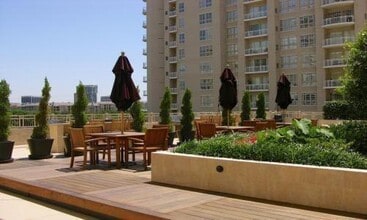 Building Photo - 3225 Turtle Creek Blvd