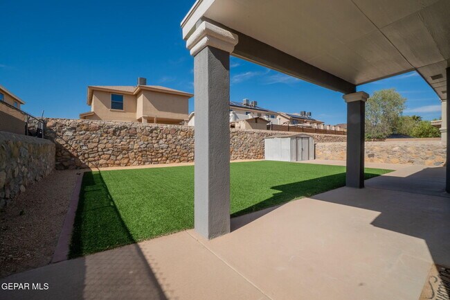 Building Photo - 12509 Twin Leaf Dr