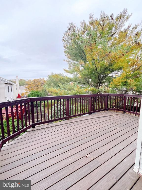 Building Photo - 6 Lazy Hollow Way