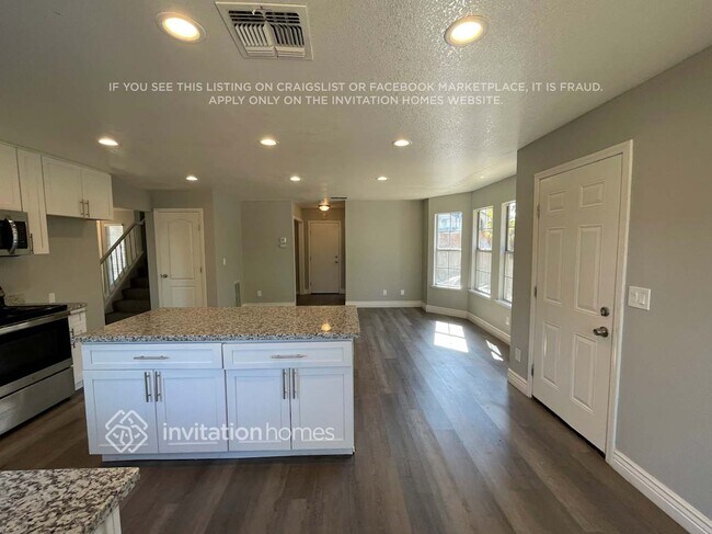 Building Photo - 850 Thetford Pl