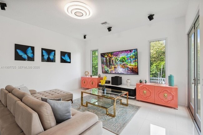 Building Photo - 14019 N Miller Dr