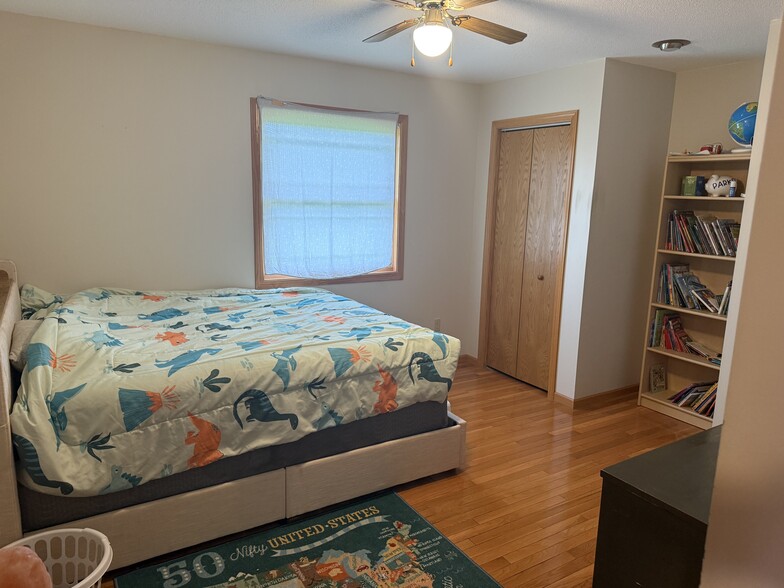 2nd Bedroom Upstairs - 103 Sand Lake Ct