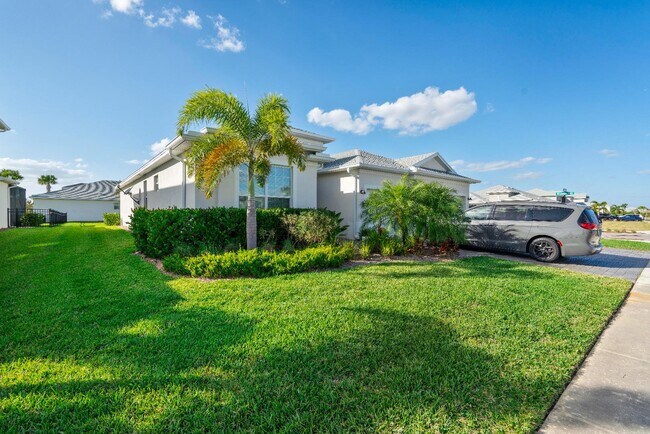 Building Photo - 17548 Canopy Ct