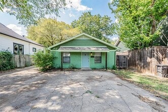 Building Photo - 1508 6th Ave