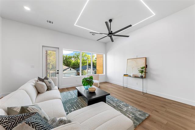 Building Photo - 1115 Muncie Ave