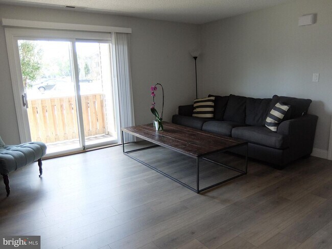 Building Photo - 5307 Ravens Crest Dr