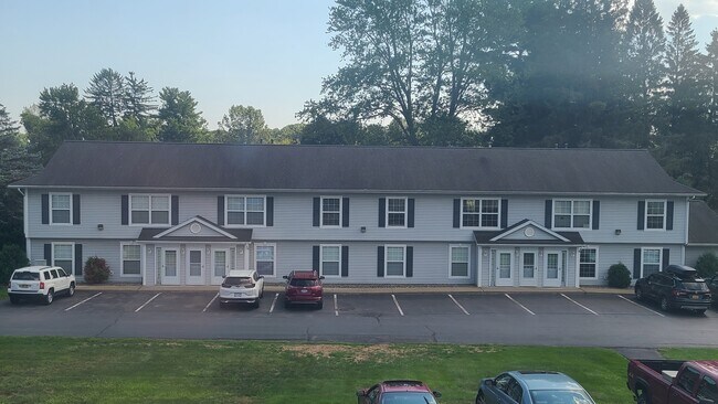 Building Photo - 2100 Curry Rd