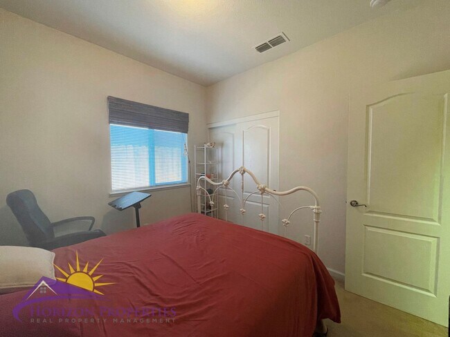 Building Photo - Beautiful Folsom! 3 Bed 2 Bath 1,468 Sq. Ft. Empire Ranch Home in Folsom