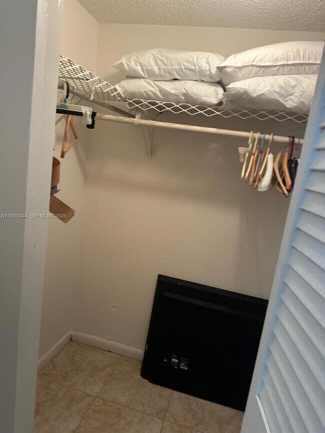 Building Photo - 1801 S Ocean Dr