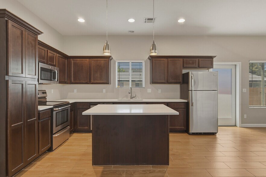 Building Photo - 3120 N 37th St