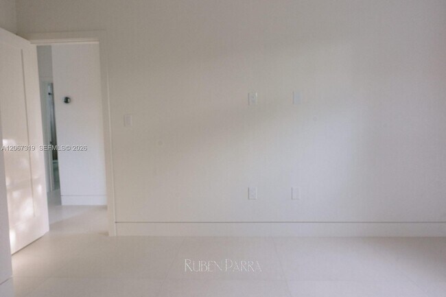 Building Photo - 8167 NW 108th Ct