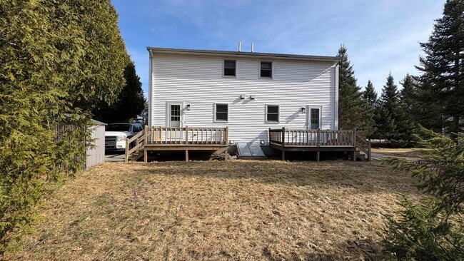 Building Photo - 44 Garfield St