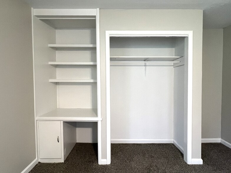 Main Bedroom Built-In's - 424 Lemmon St