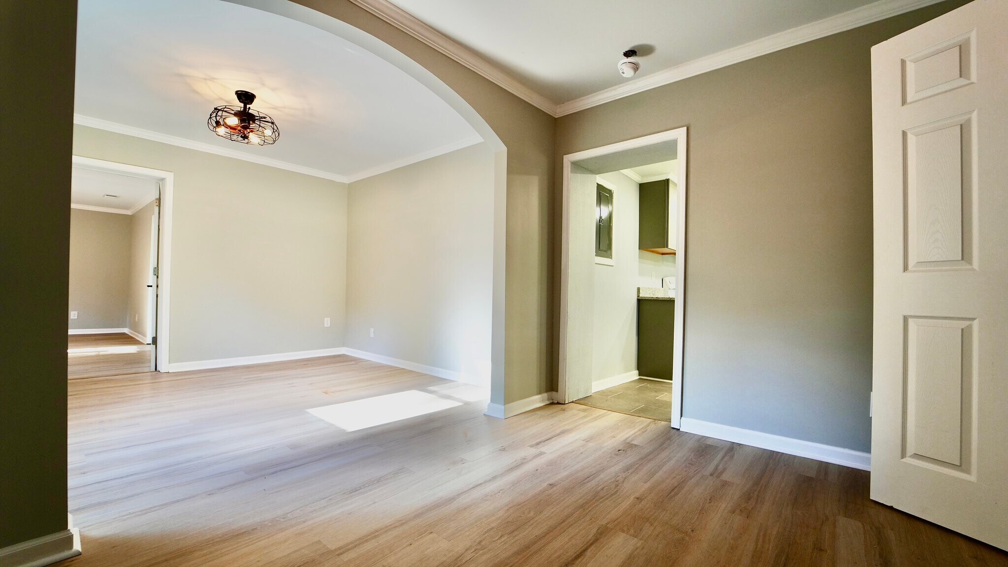 Building Photo - 311 S 2nd St