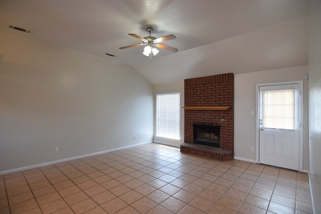 Building Photo - 4402 Water Oak Dr