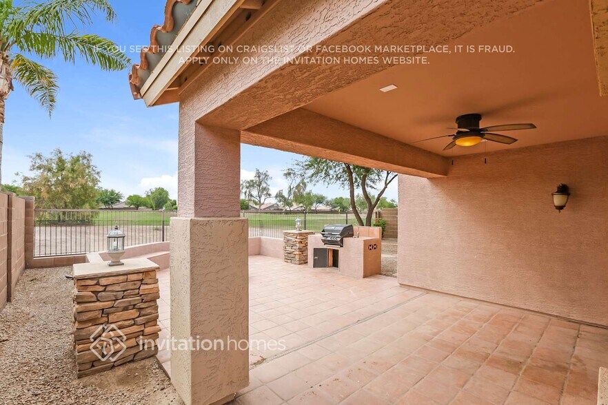 Building Photo - 22193 E Calle de Flores