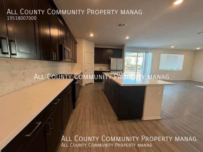 Building Photo - 11615 Zoeller St