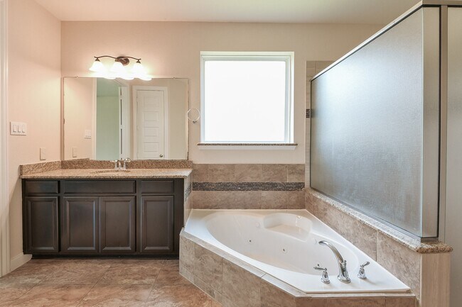 Building Photo - 4606 Sky Harbor Ct