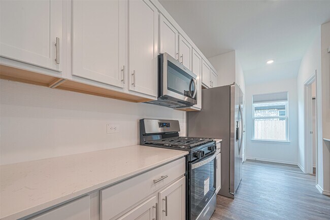 Building Photo - 27306 Sunterra Village Dr