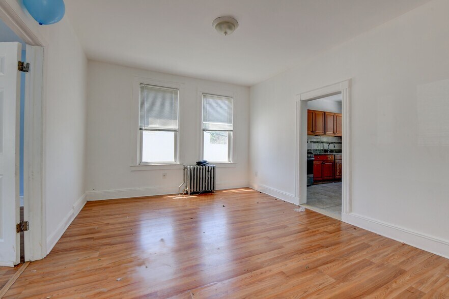 Building Photo - 477 Liberty Ave