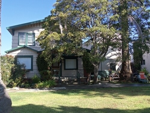 Interior Photo - 11923-27 Venice Blvd