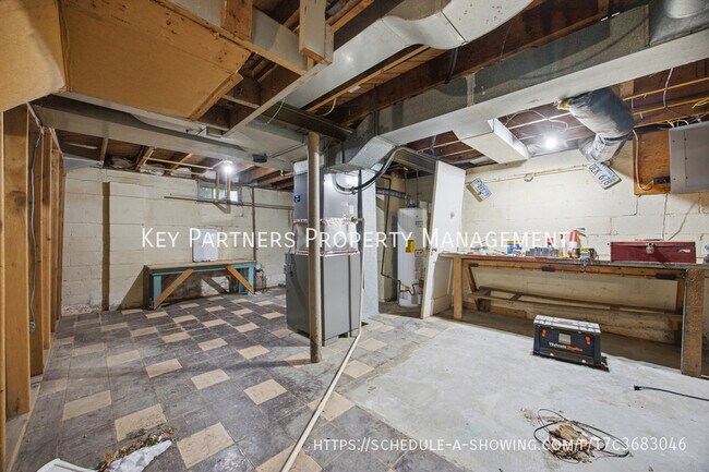Building Photo - 4300 W 71st Terrace