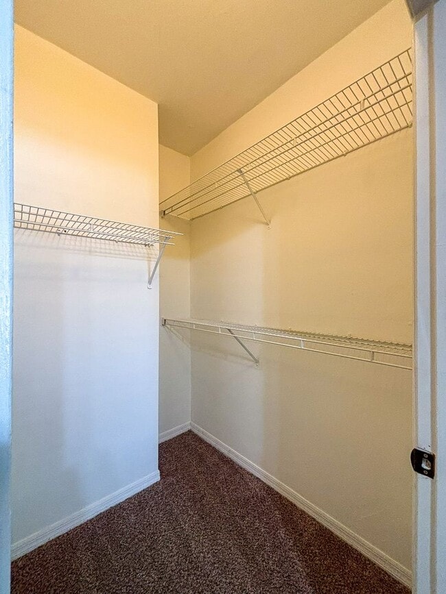 Building Photo - The Gables #29 - Pet Friendly!