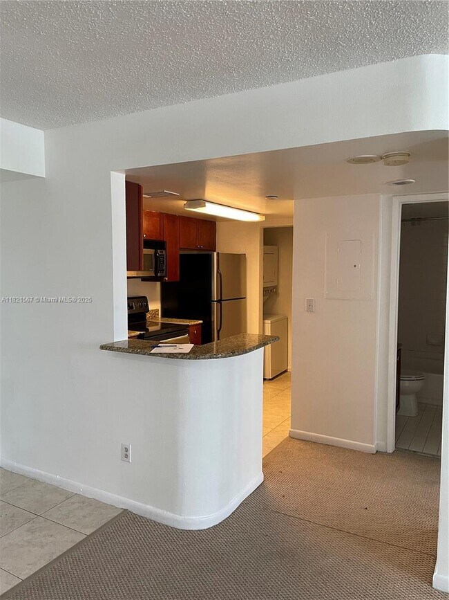 Building Photo - 770 Claughton Island Dr