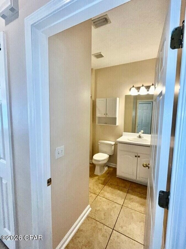 Building Photo - 6214 E Azalea Ave