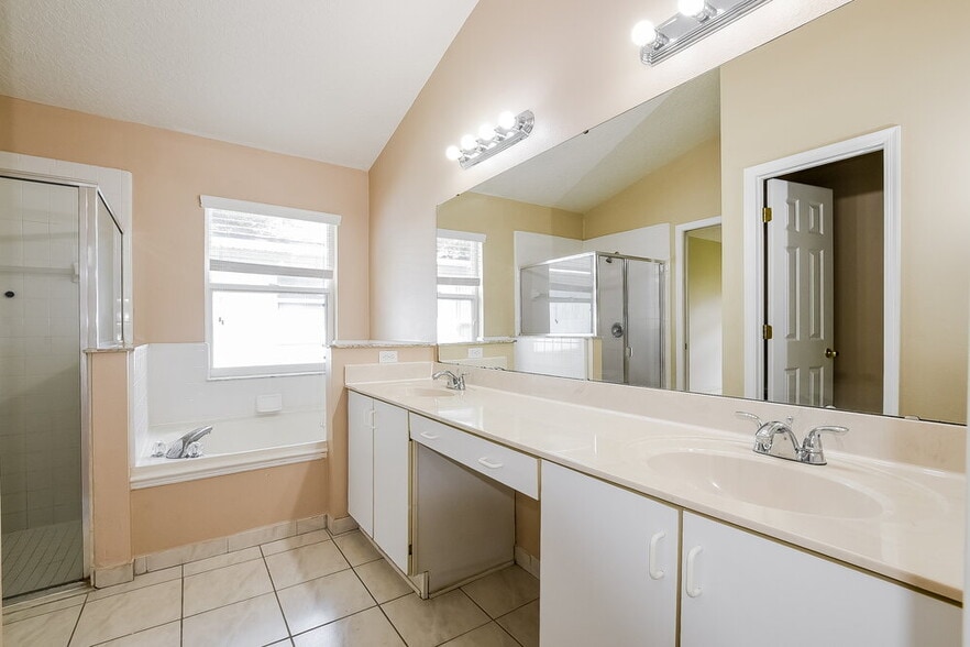 Building Photo - 3237 Harpers Ferry Ct