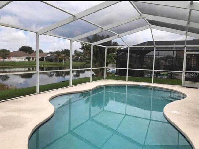 Building Photo - 12605 Midpointe Dr