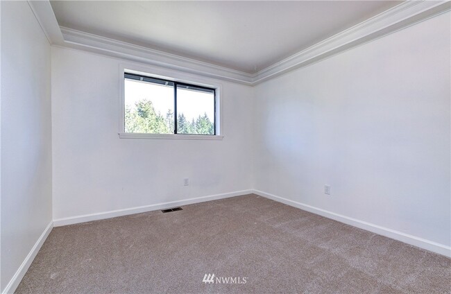 Building Photo - 14319 NE 84th Ct