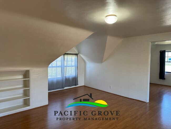 Building Photo - Delightful 3-Bedroom, 2 bath home in Pacif...