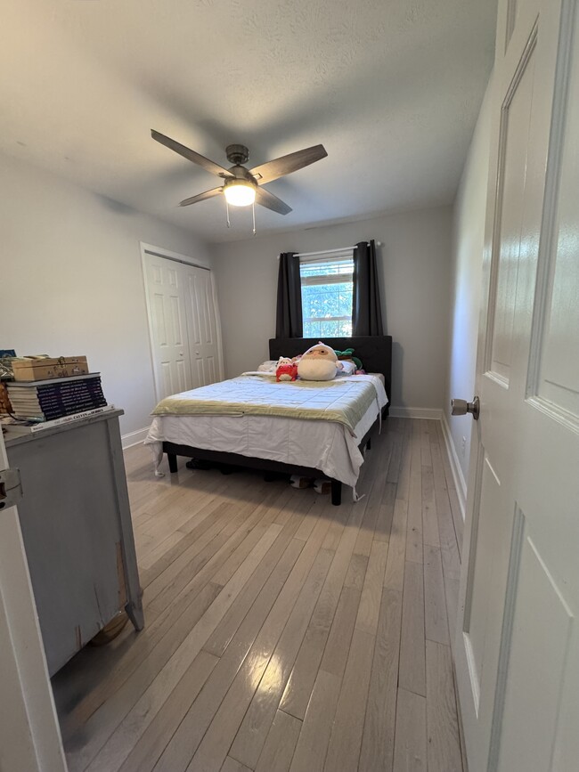 Building Photo - 190 Westridge Cir