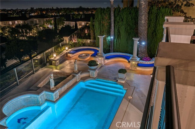 Building Photo - 7 Vista Luci