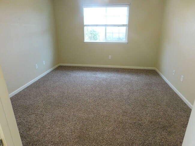 Building Photo - 3 Bed/2 Bath in Pearpark