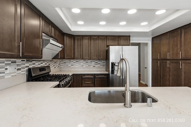 Building Photo - 7596 Tupelo Cove