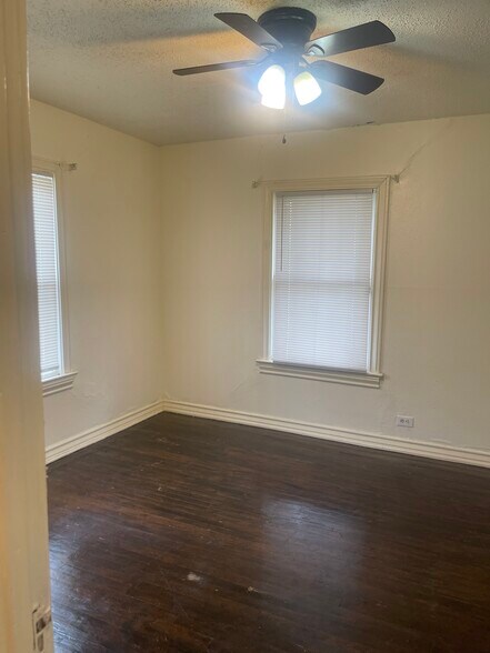 Building Photo - 225 Monticello Ct