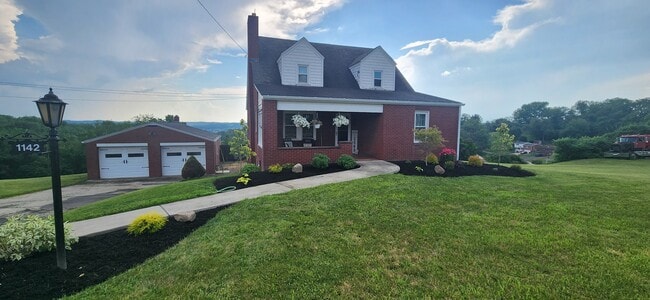 Primary Photo - 1142 Fells Church Rd